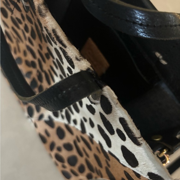 Clare V. leopard crossbody bag - Picture 5 of 7